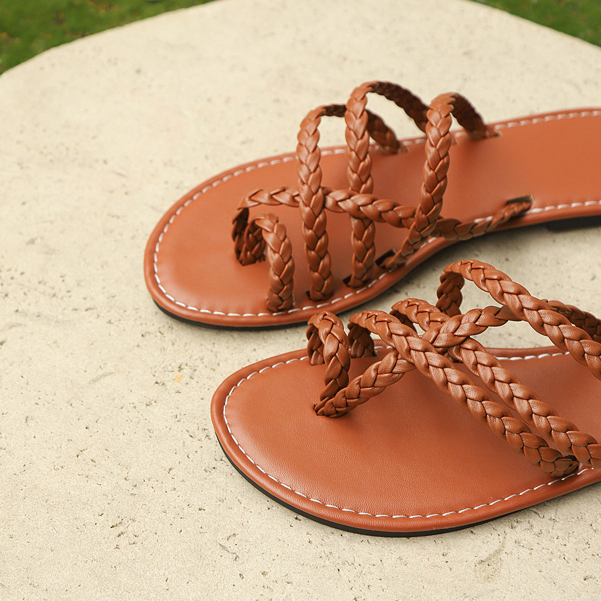Summer Clip-toe Woven Sandals INS Fashion Beach Flat Slides Slippers