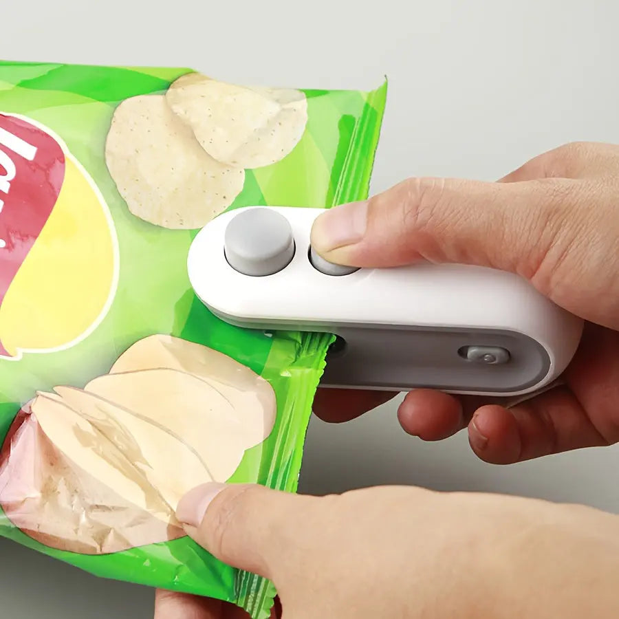 1pc Snack Packaging Bag Sealer with Built-In Magnetic USB Rechargeable Battery, Portable Mini Sealer for Picnic And Travel, Hand Press Plastic Sealing Machine, Bag Closure Magic Tool, Potato Chip Bag, Cookie Bag, Snack Bag, S Best Products Online