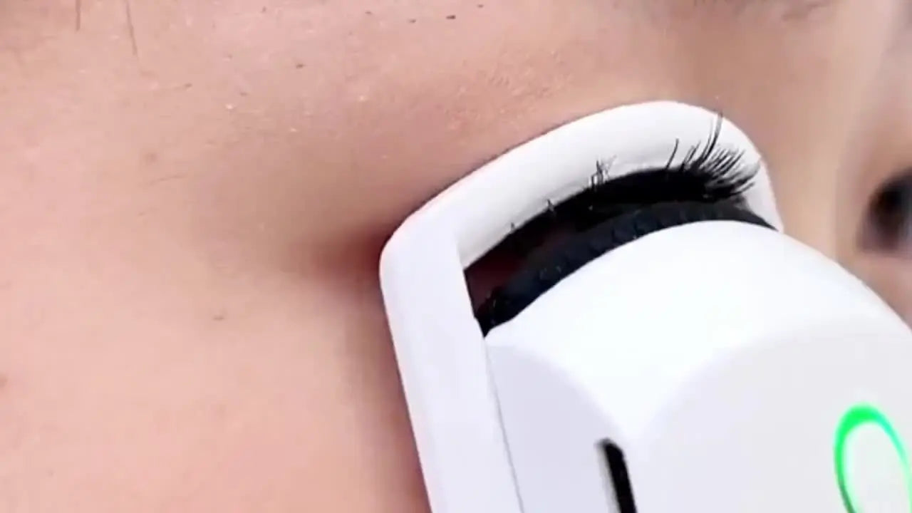 [Long-Lasting Curl] ABS Electric Eyelash Curler | Modern Beauty | Long-Lasting Curl | Home Use | Easy to Use Best Products Online