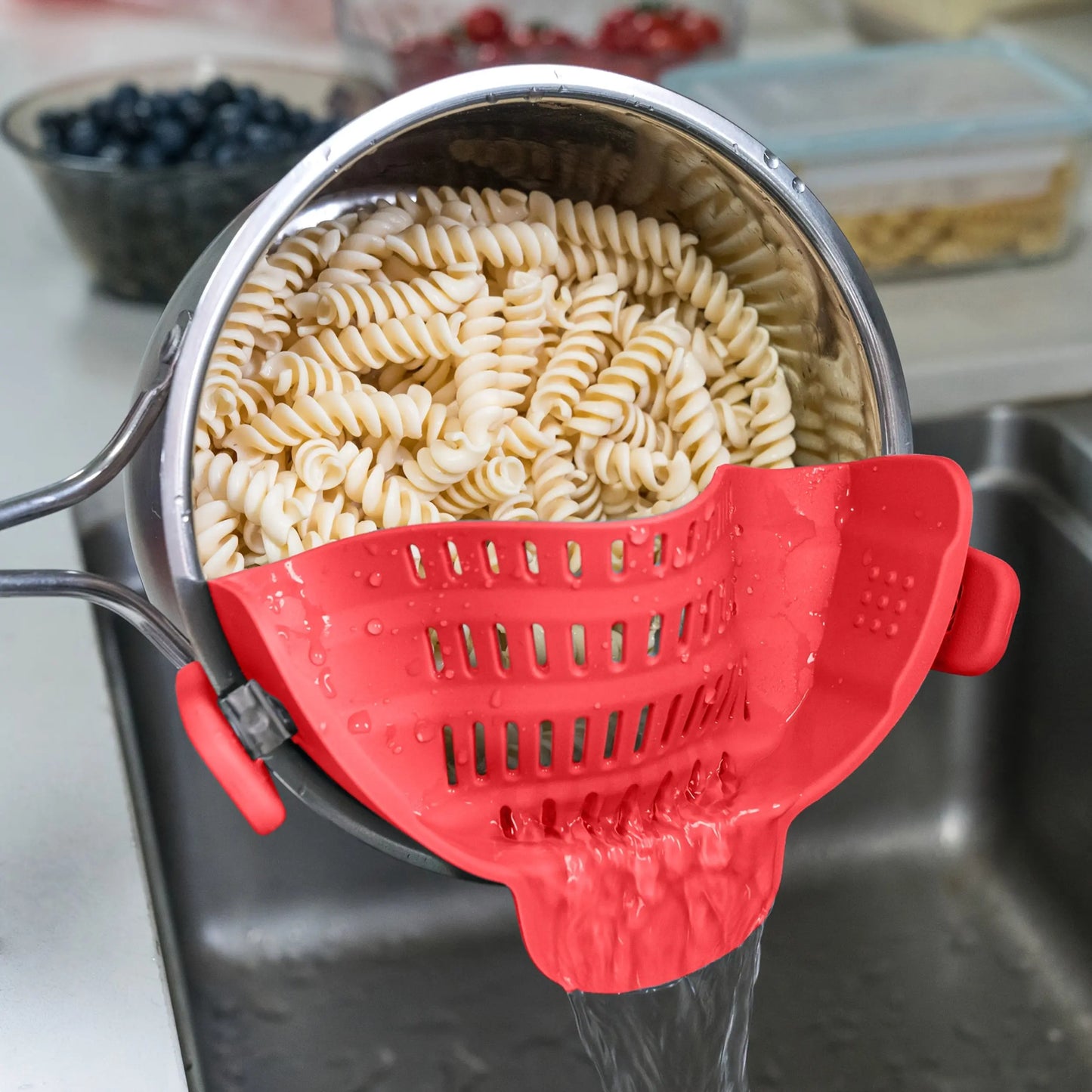 [Clip-On Strainer] 1pc ABERZEY Clip-On Strainer for Pots & Pans - Durable Plastic Kitchen Colander for Pasta, Meat, Vegetables, Fruits - Easy Drainage & Compact Design, Strainer for Pasta, Vegetable Preparation, Modern Kitche Best Products Online