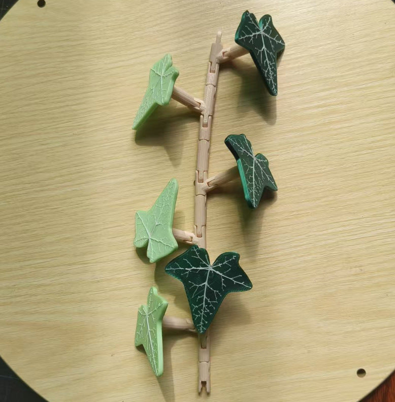 English Ivy Fridge Magnet With Articulating Vine